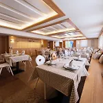 Otel Lumen Falcade